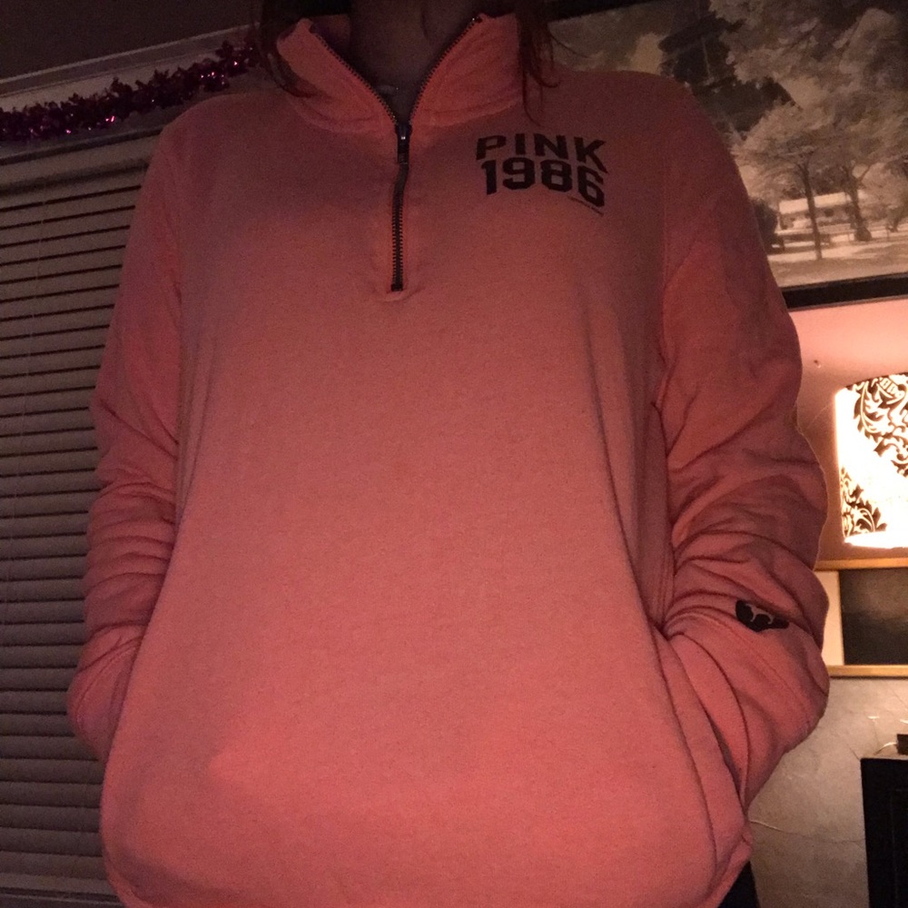 VS half zip